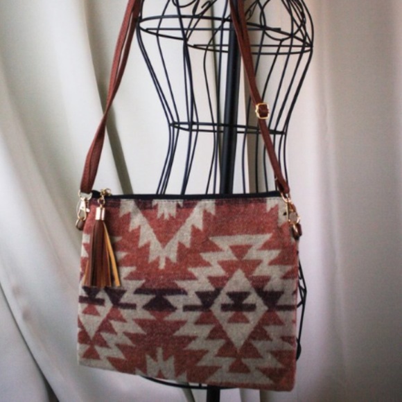 💕Last One! 8X HP Aztec Print Tassel - Picture 4 of 8